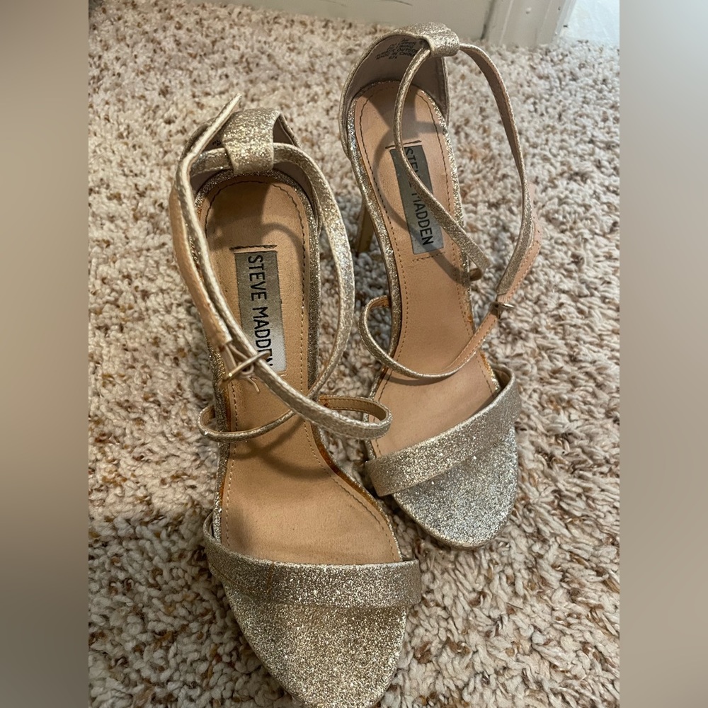 Steve madden gold glitter heels
